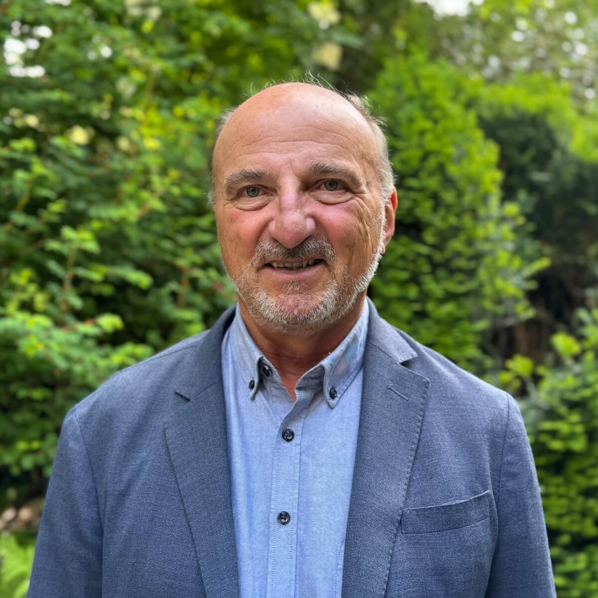 Dr. Walter Buchacher